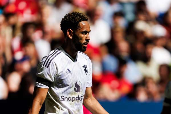 舍什科伤缺一个月，曼联锋线重组方案浮现